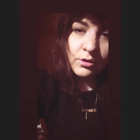 Meet your Posher, Jade - Picture 1 of 1